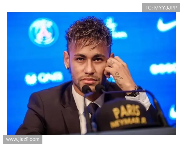 内马尔这生活节奏，跟电视广告里不一样，咋哪个豪车隔三差五闪过啊？