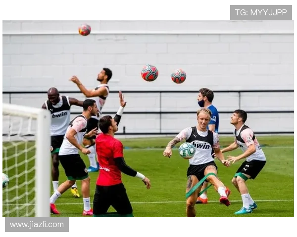 瓦伦西亚财政危机持续发酵，对球队竞争力与转会策略形成制约